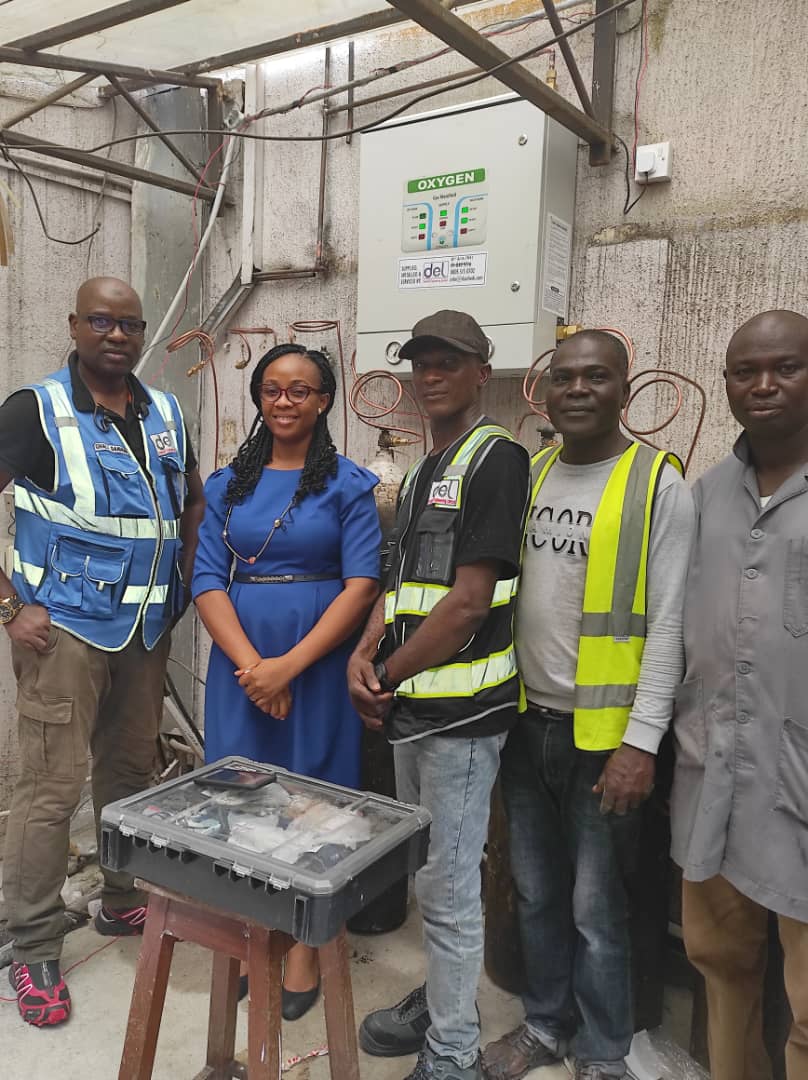 Donation of 2 x 6 Automatic Oxygen Cylinders Manifold to KAAF Medical Laboratory and the Maternity Center University of Lagos Akoka.